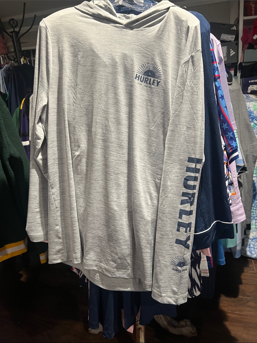 Hurley Men’s Heather Gray Crewneck Pullover with Navy Logo